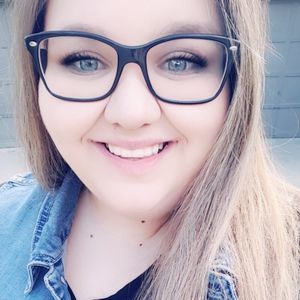 Meet your Posher, Hillary